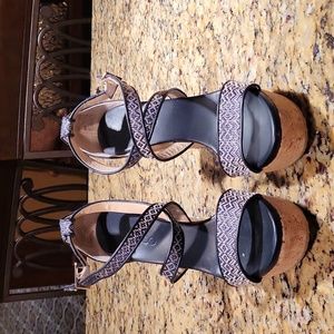 Jummy Choo wedges size 8